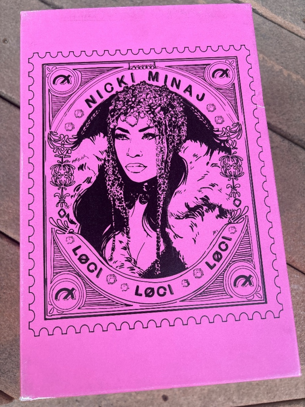 Loci Nicki Minaj Pink Print